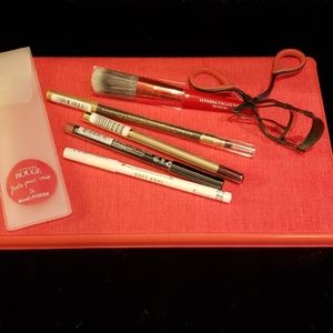Makeup bundle